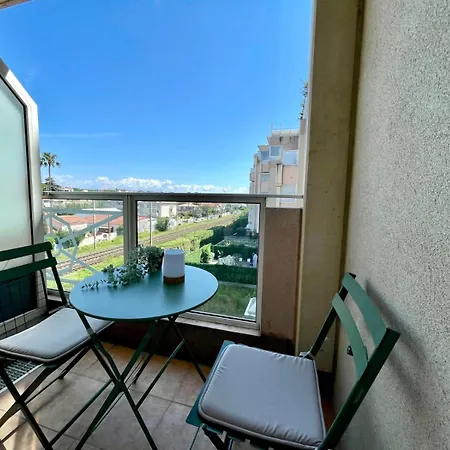 Studio En Bord De Mer Golfe Juan