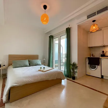 Διαμέρισμα Studio En Bord De Mer Golfe Juan Vallauris